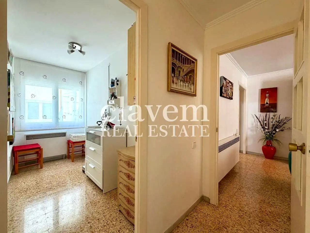 Vista exterior de Piso en venta en Barcelona con Aire acondicionado, Amueblado y Balcón