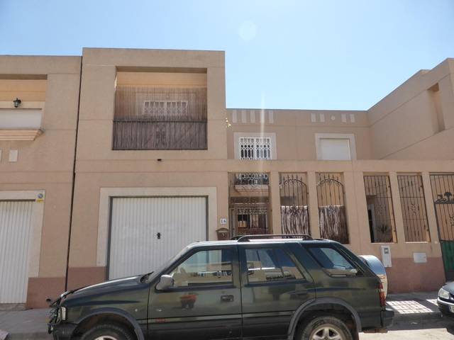 Casa-chalet en Venta en San Isidro - Campohermoso