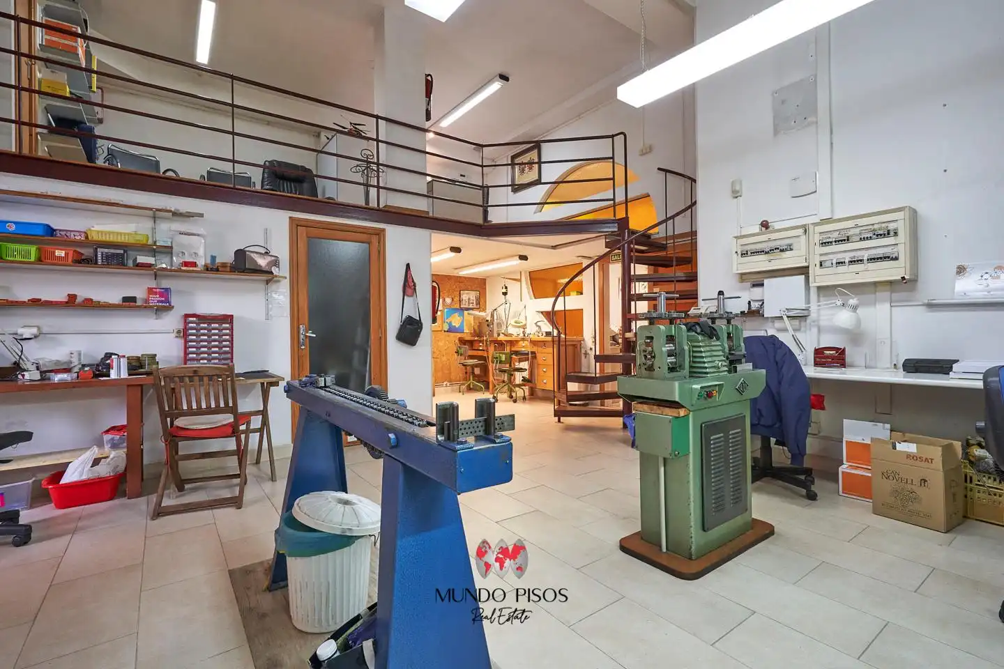 Local comercial en venda a Llevant, imagen 7