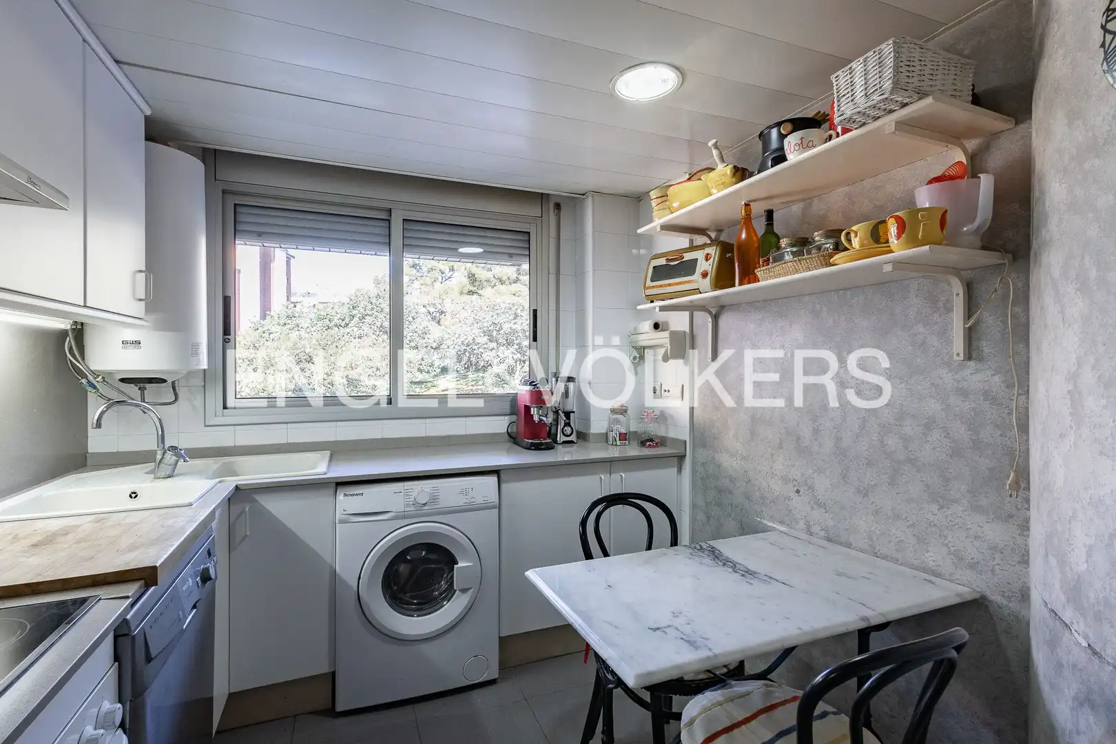 Kitchen of Flat for sale in Castelldefels  with Air Conditioner, Heating and Parquet flooring