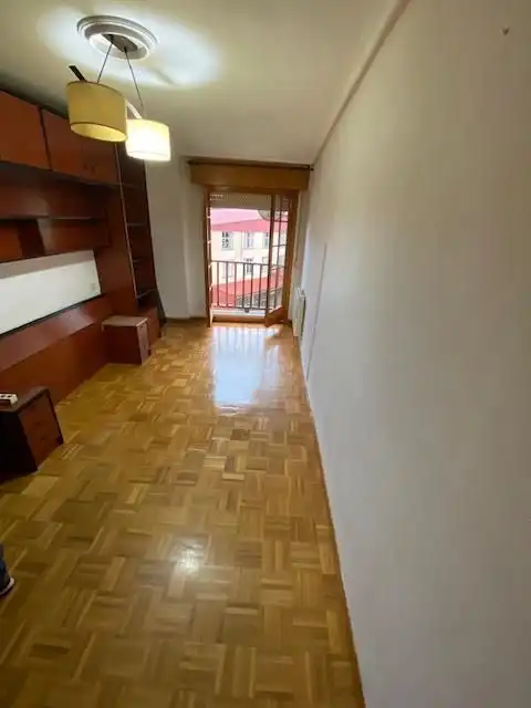Dormitori de Dúplex en venda en Pravia amb Calefacció, Traster i Rentadora