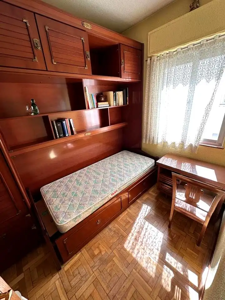 Habitación de Piso en venta en Madrid con Calefacción, Terraza y Amueblado