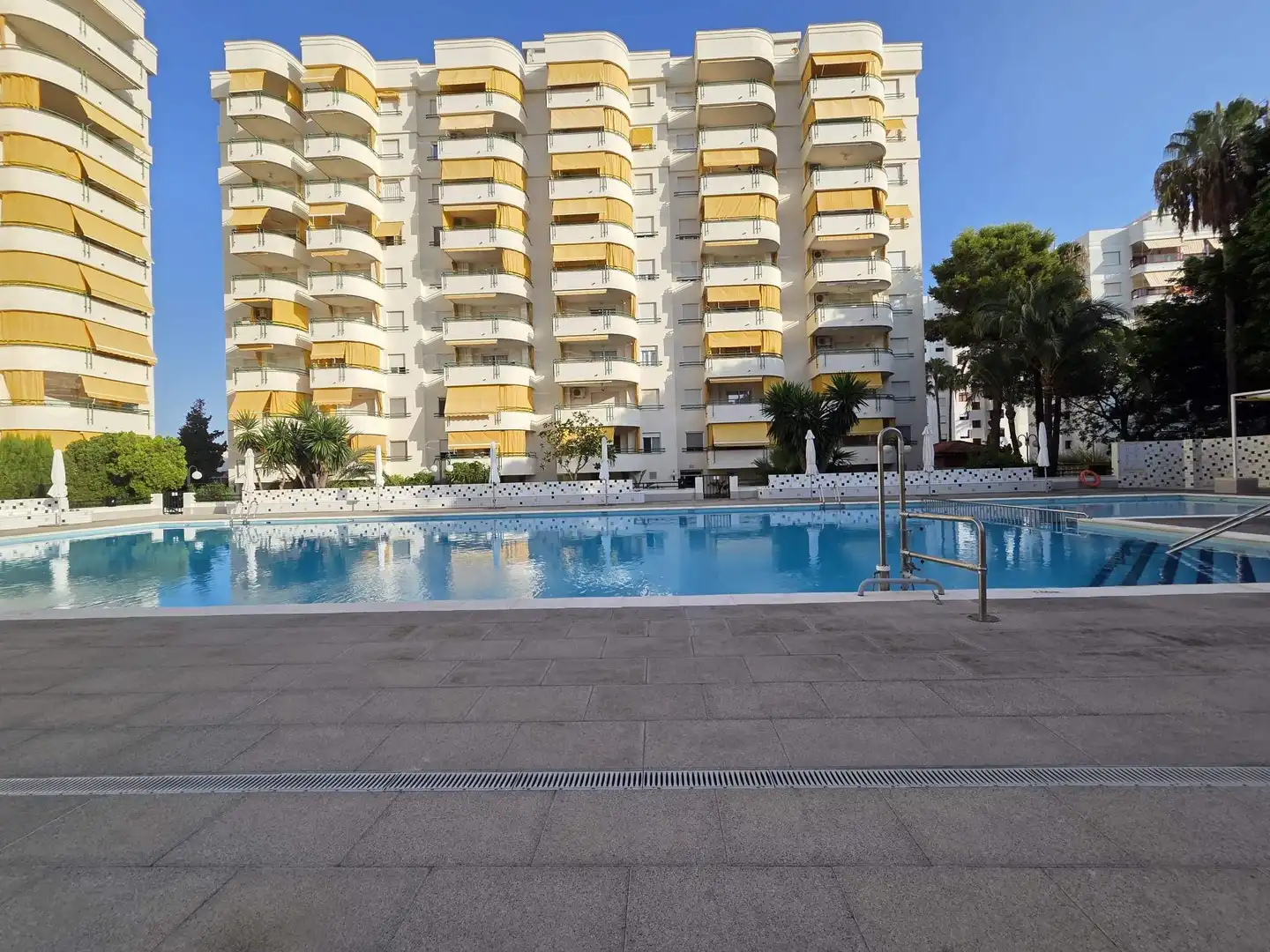 Piscina de Casa adosada en venda en Gandia amb Aire condicionat, Jardí privat i Terrassa