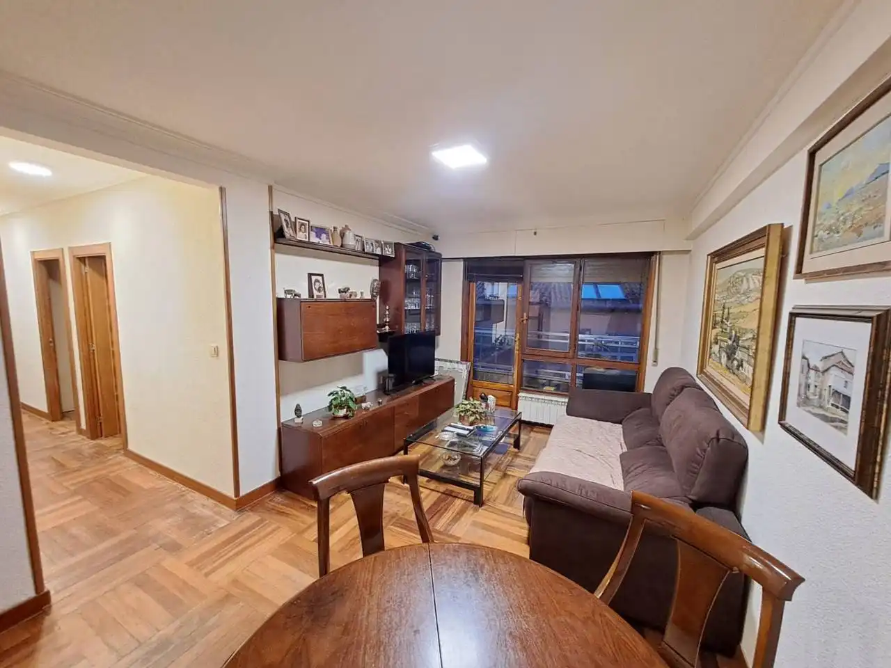 Sala d'estar de Pis en venda en Burgos amb Calefacció, Terrassa i Alarma