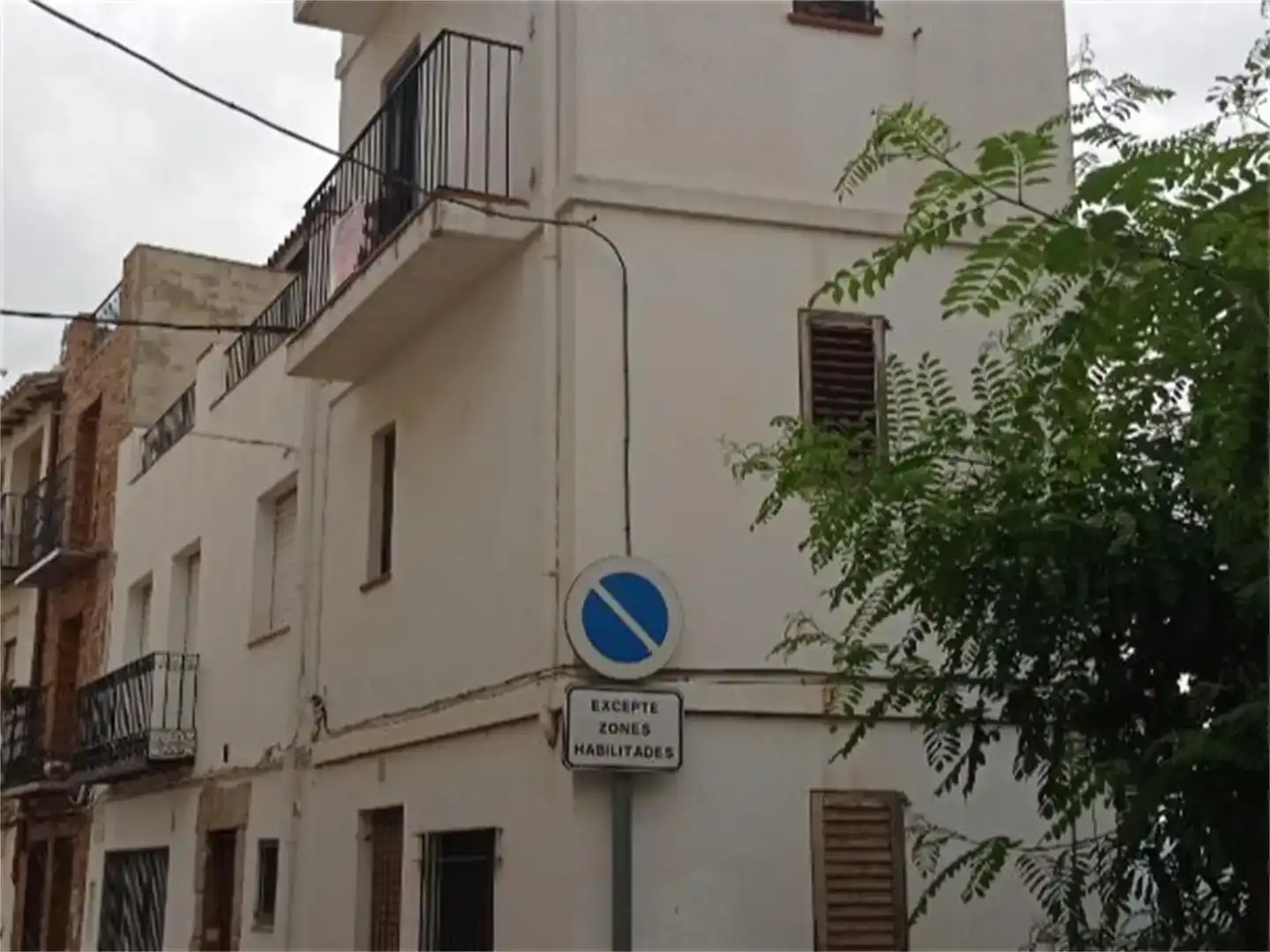Parking de Casa adosada en venta en Useras /  Les Useres con Aire acondicionado, Amueblado y Balcón