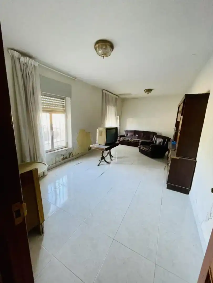 Sala d'estar de Casa adosada en venda en La Bañeza  amb Traster