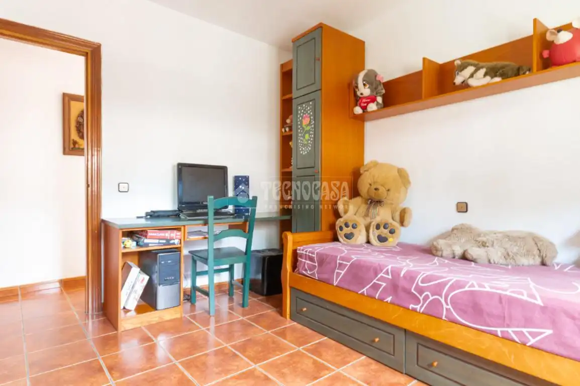 Dormitori de Casa o xalet en venda en Alhaurín de la Torre amb Aire condicionat i Piscina