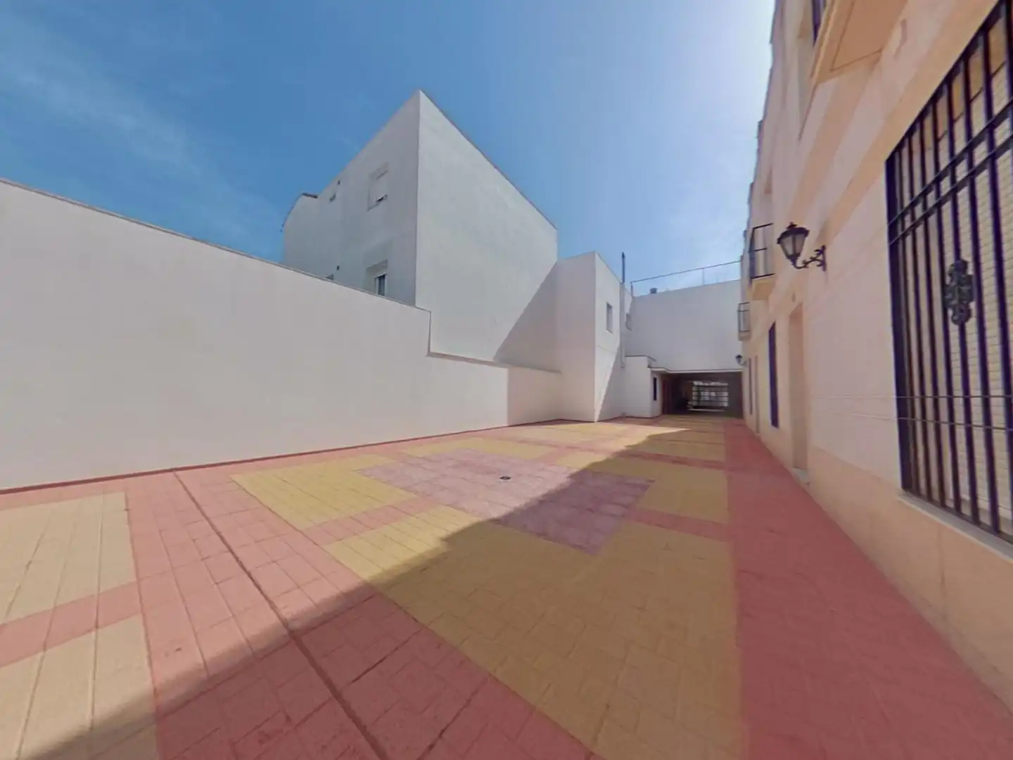 Vista exterior de Casa o xalet en venda en Montilla amb Aire condicionat, Calefacció i Terrassa