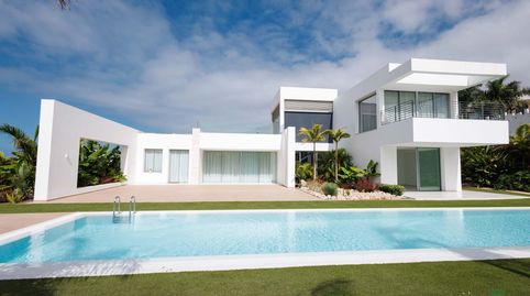 Foto 3 de Casa o chalet en venta en Avenida la Macaronesia, La Caleta, Adeje