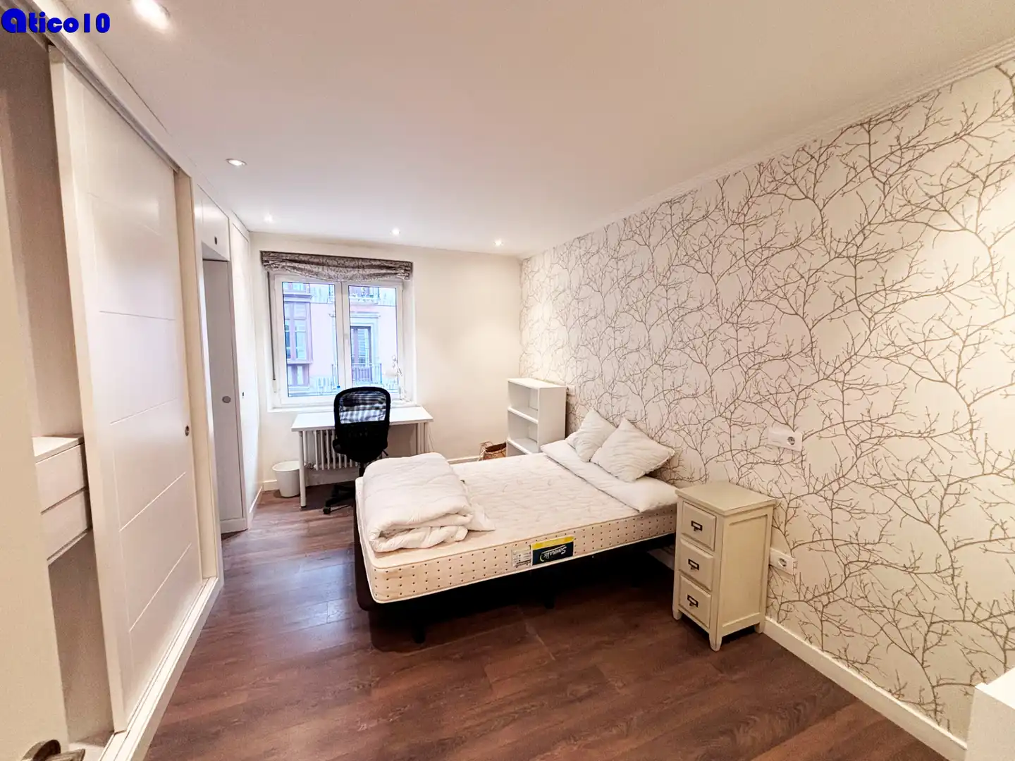Bedroom of Flat for sale in Oviedo   with Heating, Storage room and Furnished