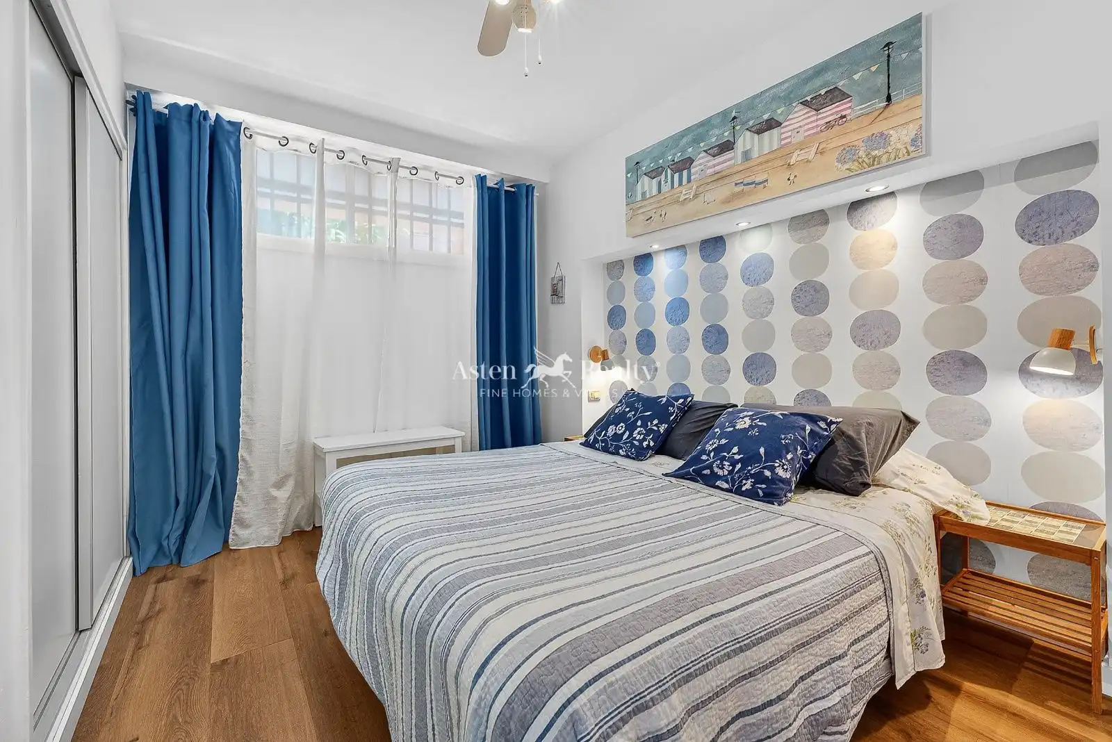 Bedroom of Commercial properties for sale in Arona