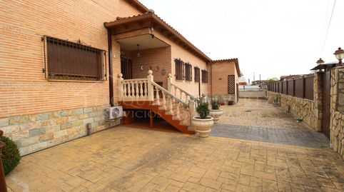 Photo 3 of Houses for sale in Avenida Don Quijote, Yeles, Toledo