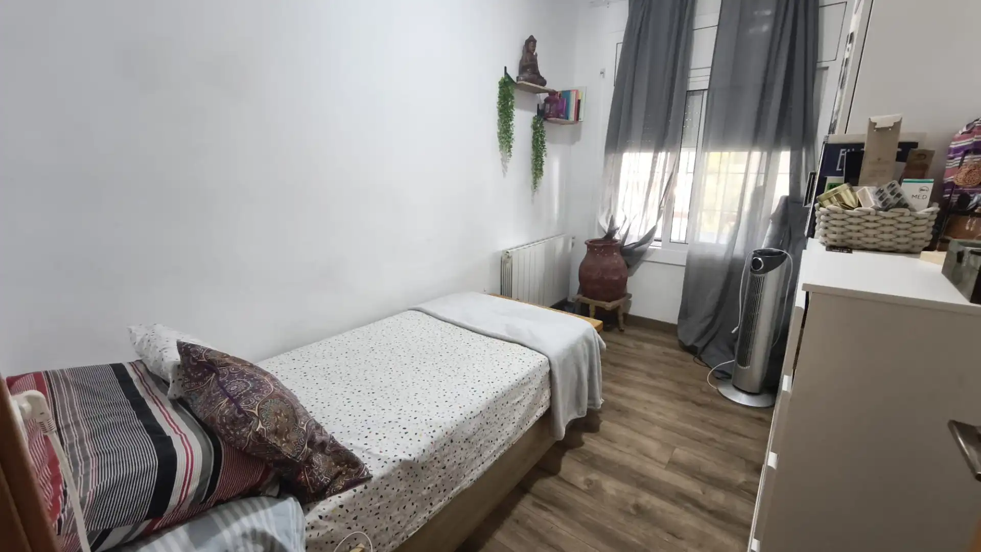 Habitación de Casa o chalet en venta en Cervelló con Calefacción, Jardín privado y Parquet