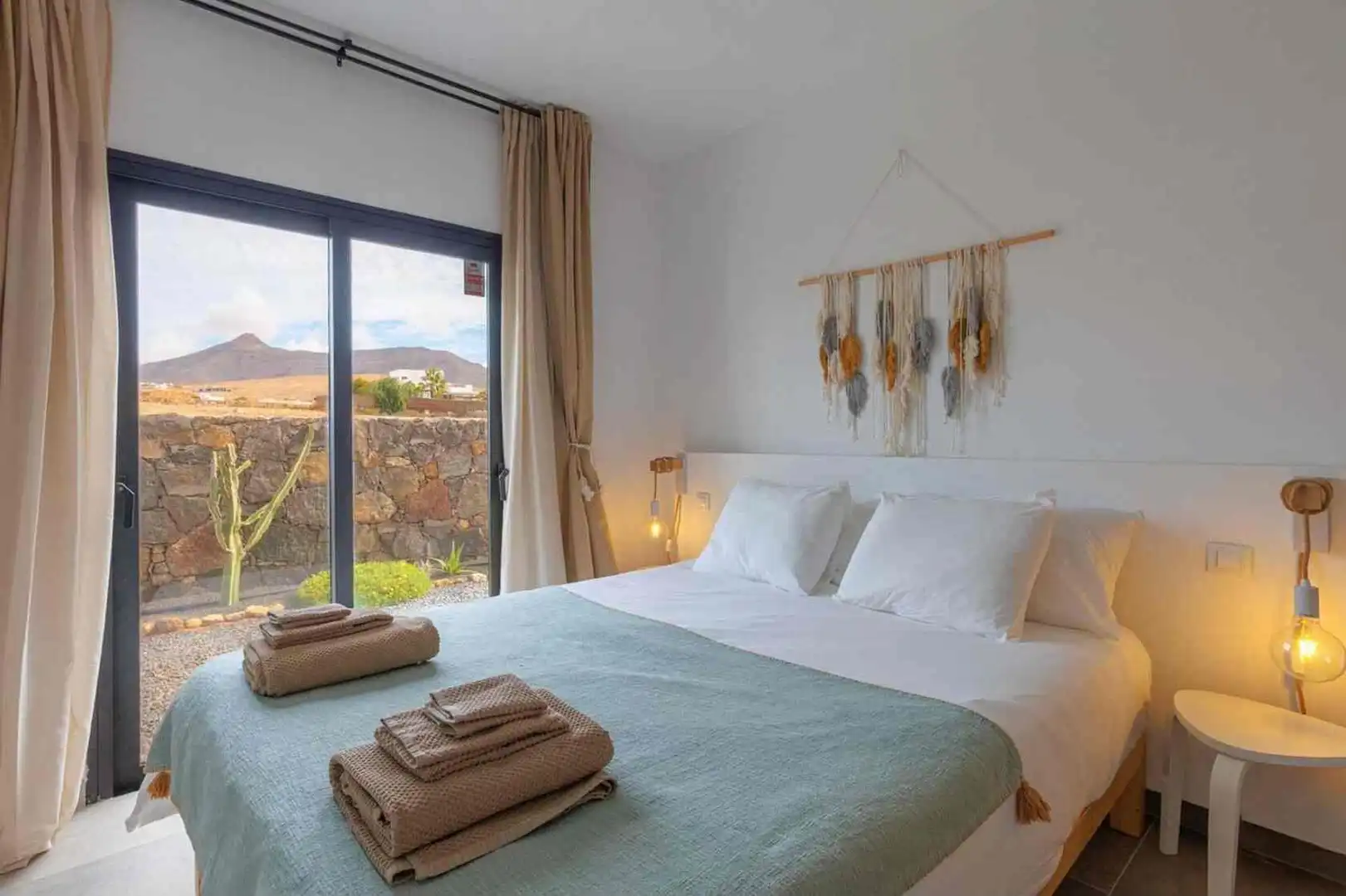 Dormitori de Casa o xalet en venda en La Oliva amb Jardí privat, Terrassa i Traster