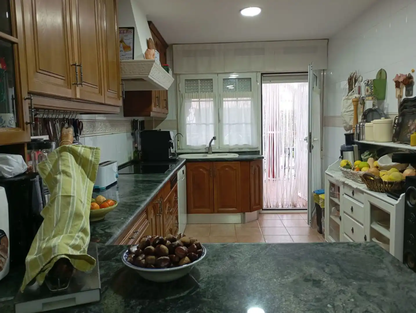 Küche von Haus oder Chalet zum Verkauf in Valdepeñas mit Klimaanlage, Heizung und Terrasse