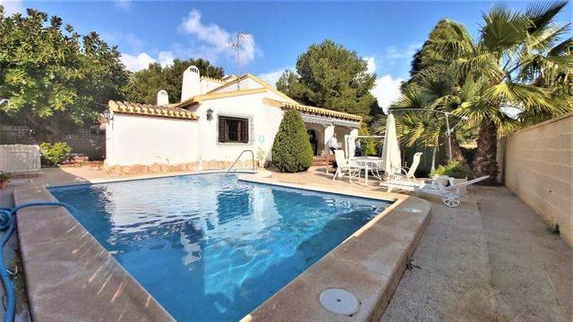 Casa-chalet en Venta en Punta Prima
