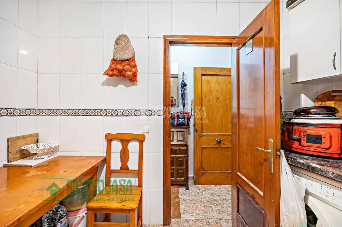 Wohnung zum Verkauf in La Mojonera mit Klimaanlage, Heizung und Terrasse