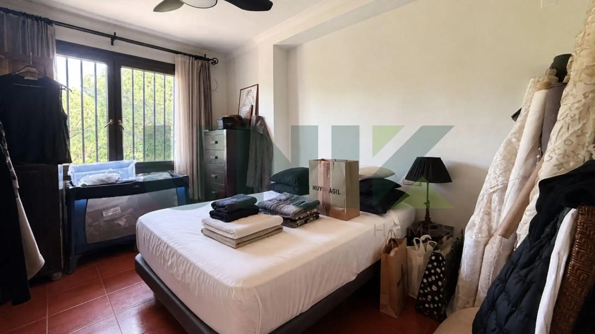 Habitación de Casa o chalet en venta en Petrer con Aire acondicionado, Calefacción y Jardín privado