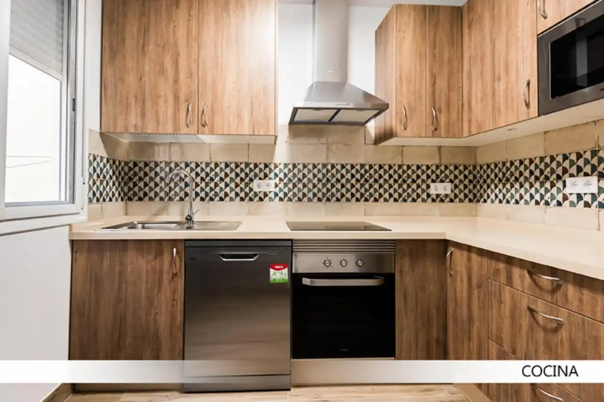 Habitación en Doctor Barraquer - G. Renfe - Policlínico