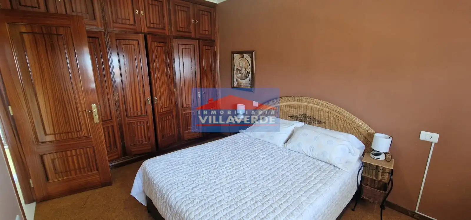 Dormitori de Casa o xalet en venda en Cangas  amb Calefacció, Terrassa i Traster