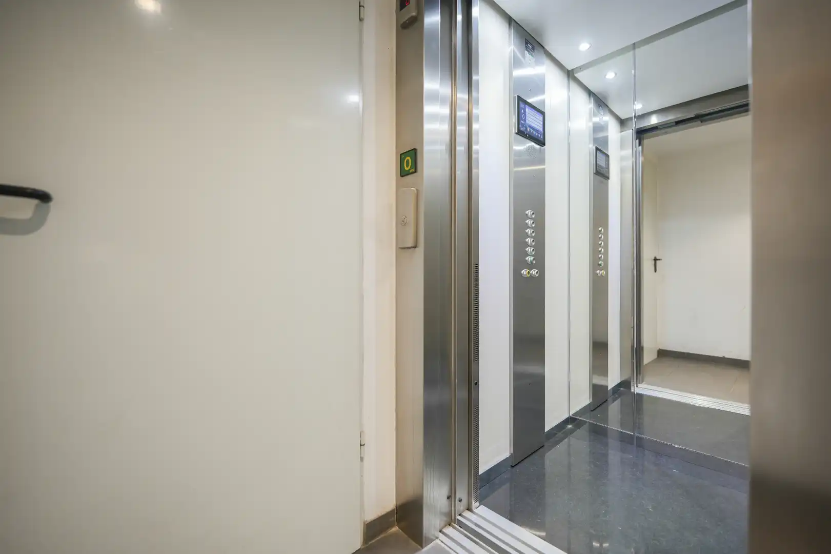 Wohnung zum Verkauf in Valladolid mit Heizung, Parkett und Ofen