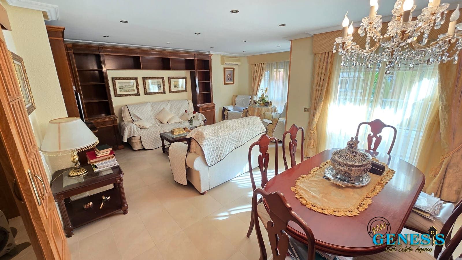 Sala d'estar de Pis en venda en Torrevieja amb Aire condicionat, Terrassa i Traster