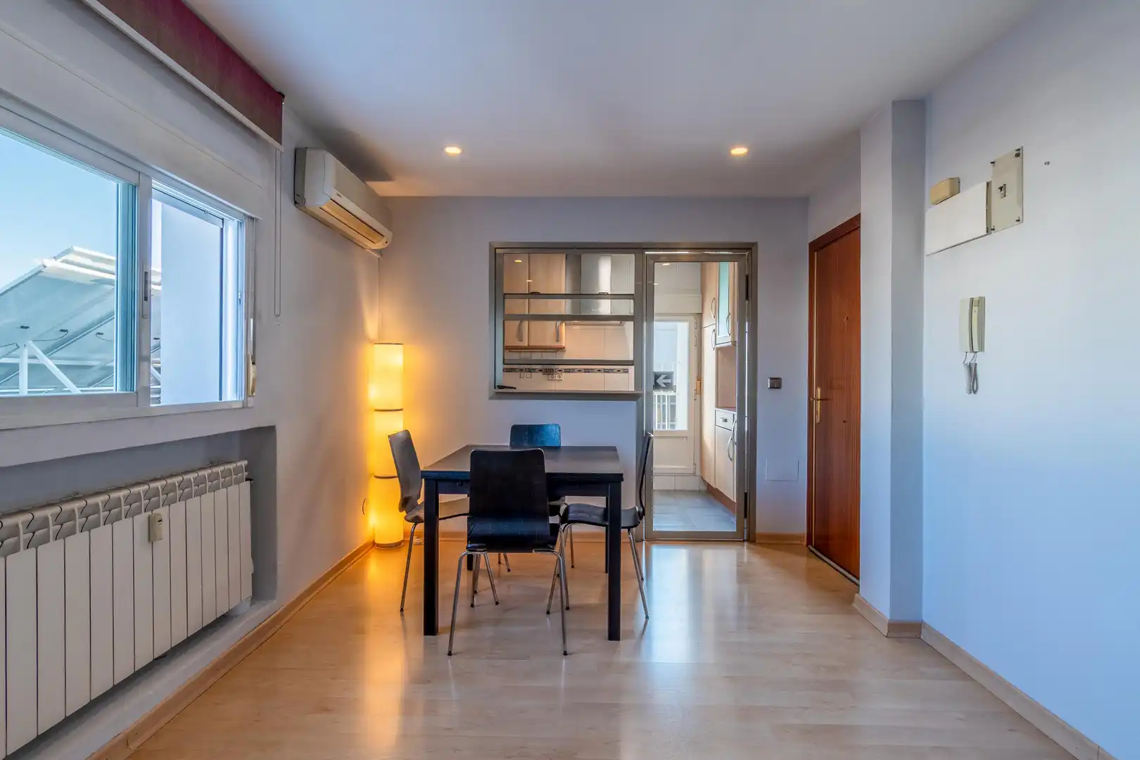 Comedor de Apartamento en venta en Alcorcón con Aire acondicionado, Calefacción y Jardín privado