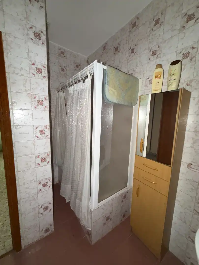 Badezimmer von Wohnung zum Verkauf in Úbeda mit Abstellraum