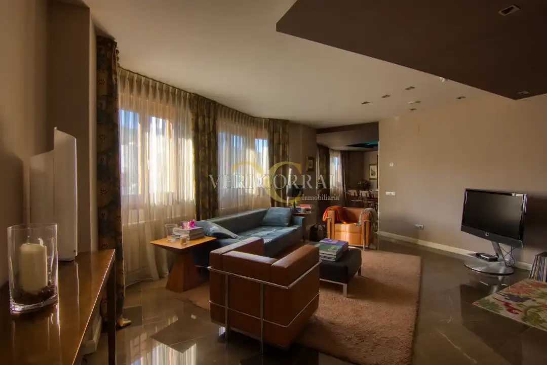 Duplexes for sale in Calle Ingeniero Marquina, Parque San Francisco - Uría