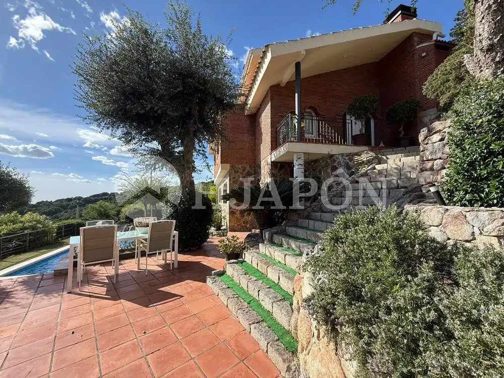 Exterior view of Houses for sale in Alella  with Heating, Private garden and Terrace