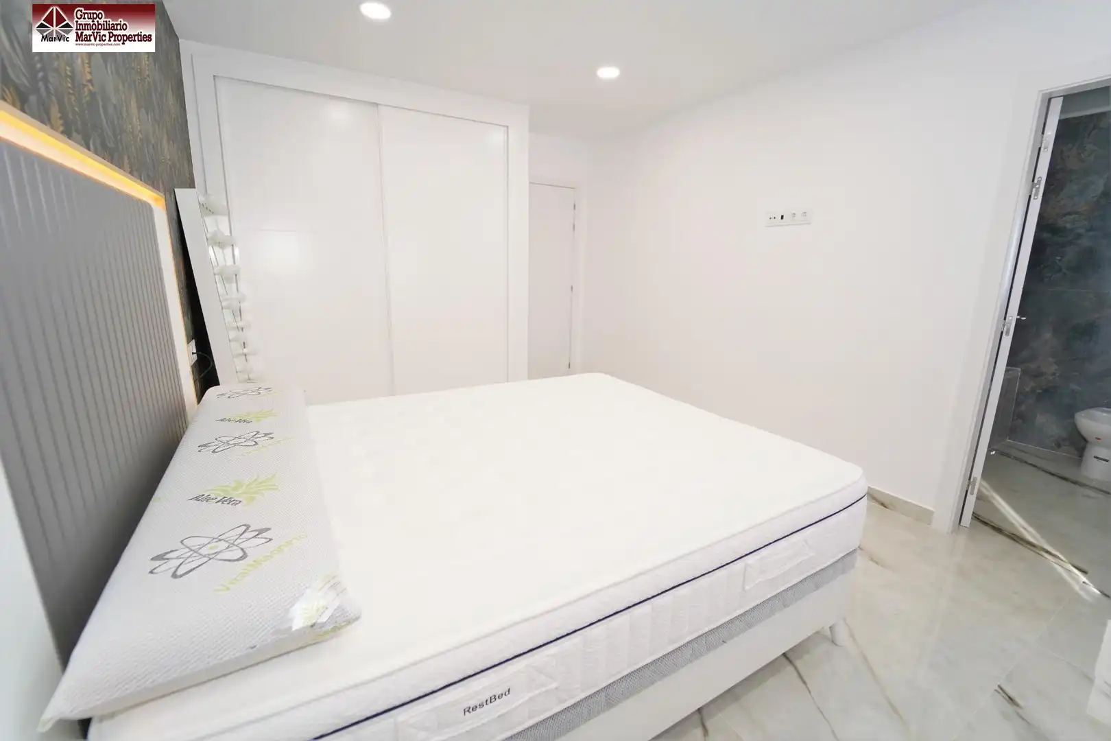 Chalet con piscina en venta en Coloma, imagen 9