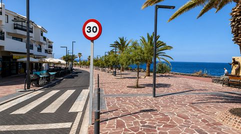 Foto 2 de Pis en venda a Avenida Reina Sofía, Playa de San Juan, Guía de Isora