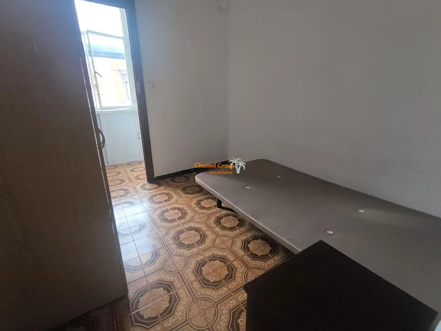 Habitación de Apartamento de alquiler en Elche / Elx con Aire acondicionado, Amueblado y Balcón