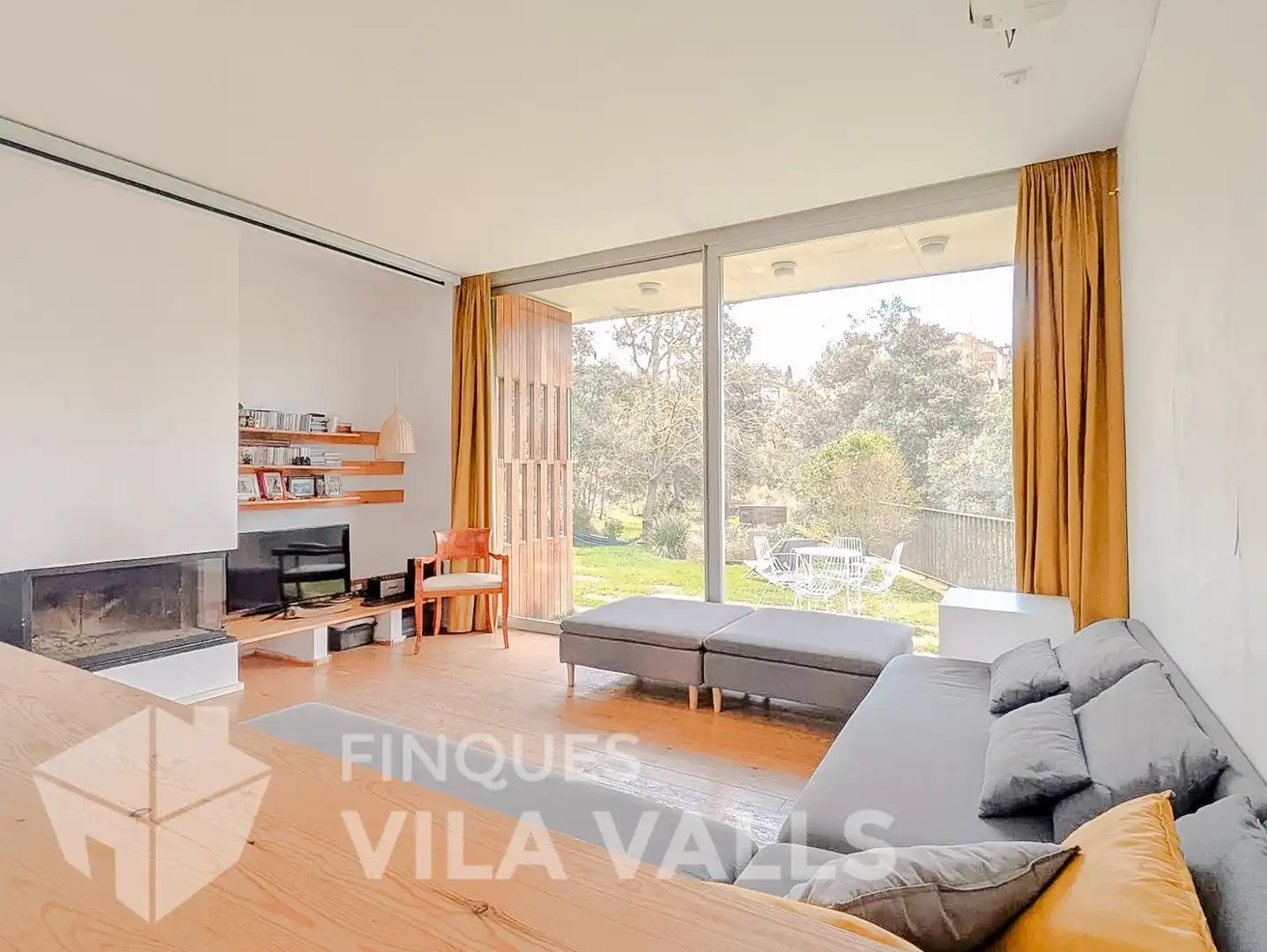 Sala d'estar de Casa o xalet en venda en Sant Quirze Safaja