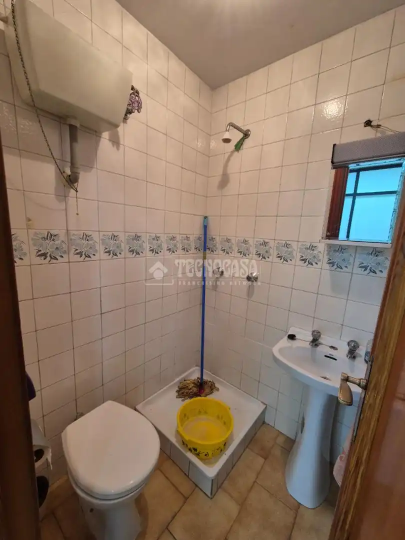 Baño de Local en venta en Sigüenza con Aire acondicionado y Calefacción