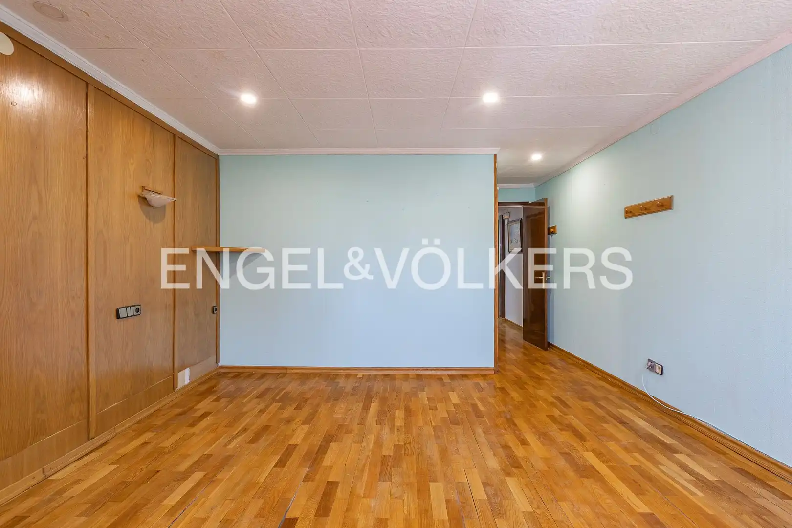 Casa adosada en venta en Terrassa con Calefacción, Jardín privado y Terraza