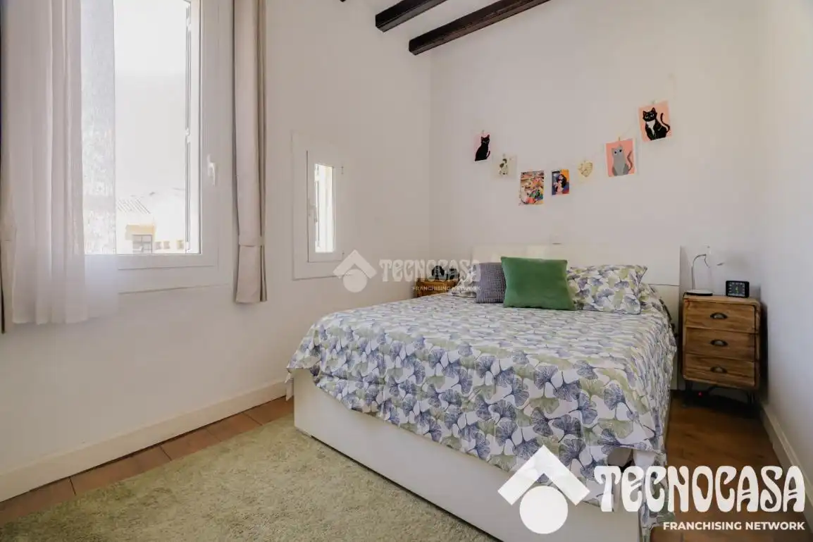 Schlafzimmer von Wohnung zum Verkauf in Barcelona mit Klimaanlage und Heizung