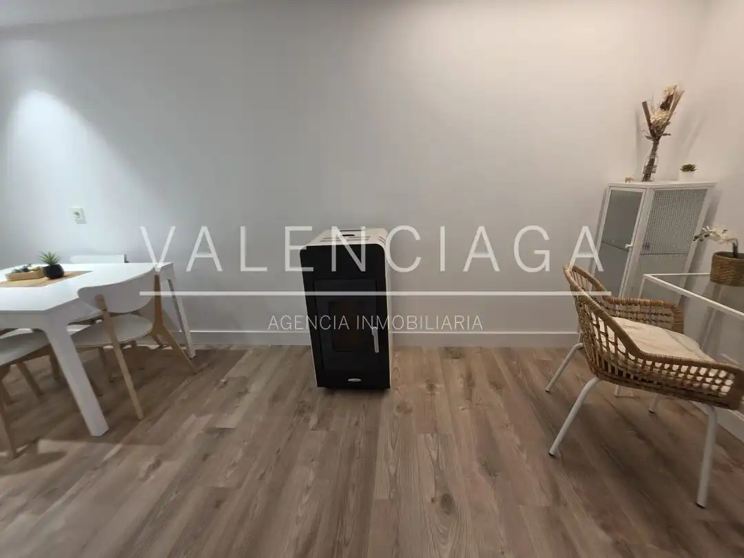 Piso en venta en Lazkao con Calefacción y Amueblado
