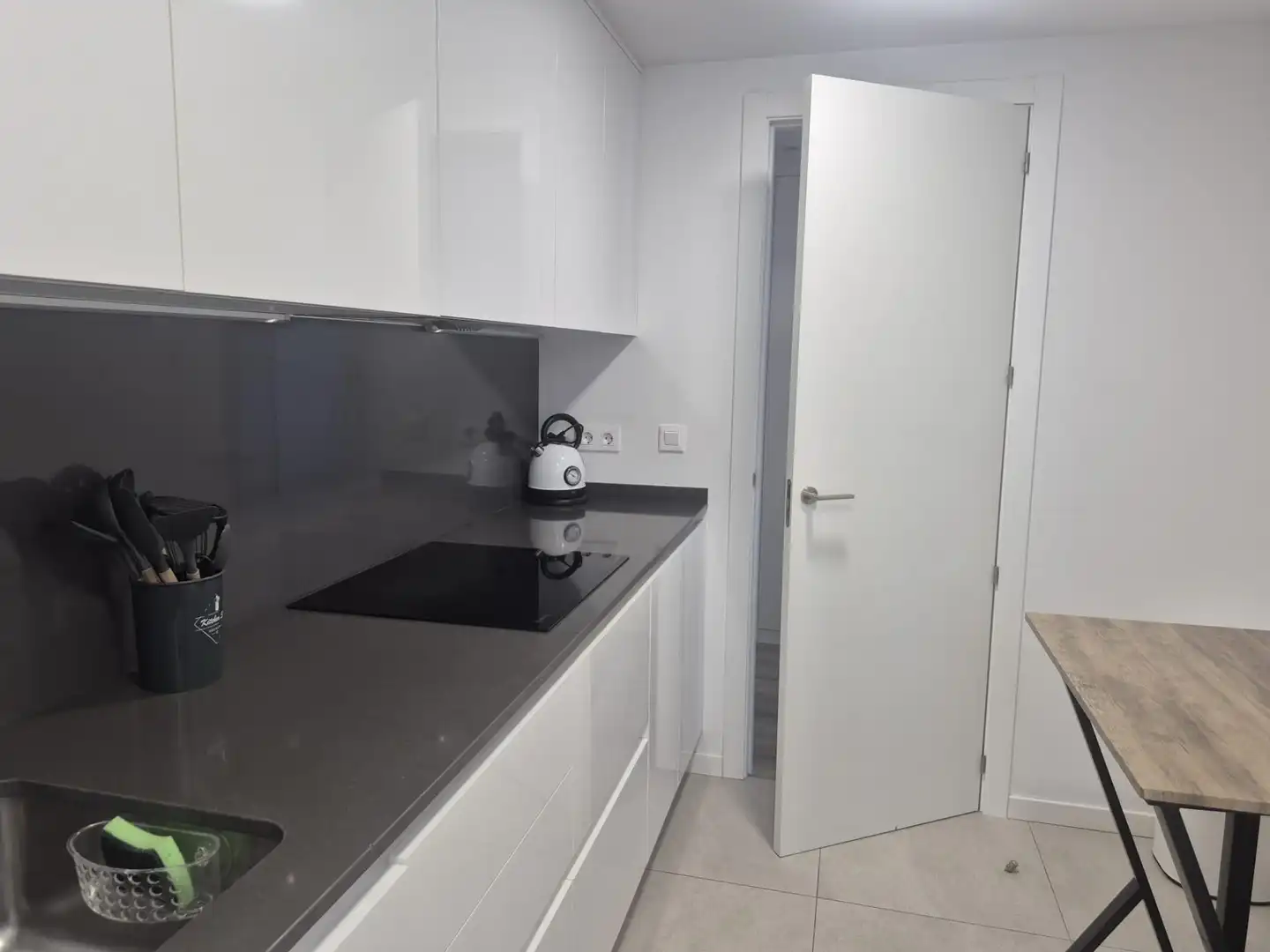 Cocina de Piso de alquiler en Alicante / Alacant con Aire acondicionado, Calefacción y Terraza
