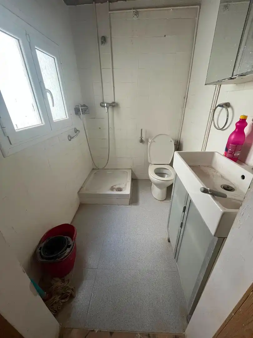 Baño de Piso en venta en Barcelona con Aire acondicionado, Calefacción y Trastero