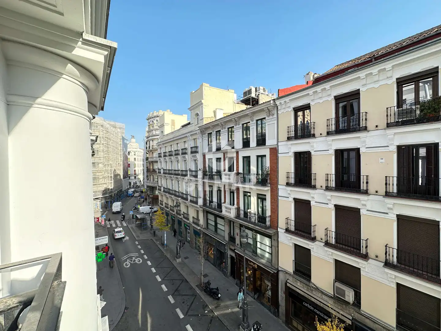 Vista exterior de Pis en venda en Madrid amb Calefacció, Piscina i Moblat