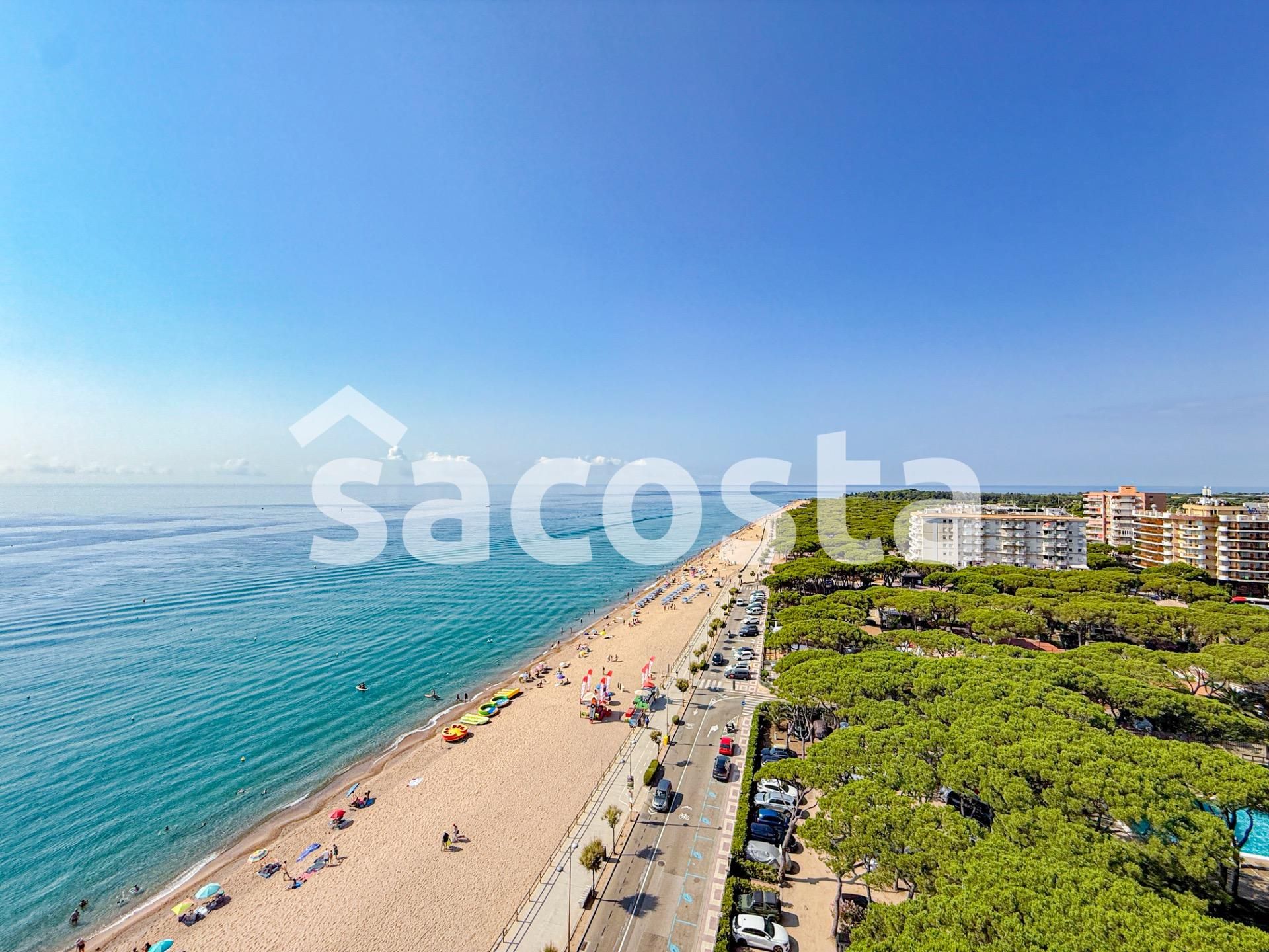 Exterior view of Flat for sale in Blanes  with Air Conditioner, Private garden and Terrace