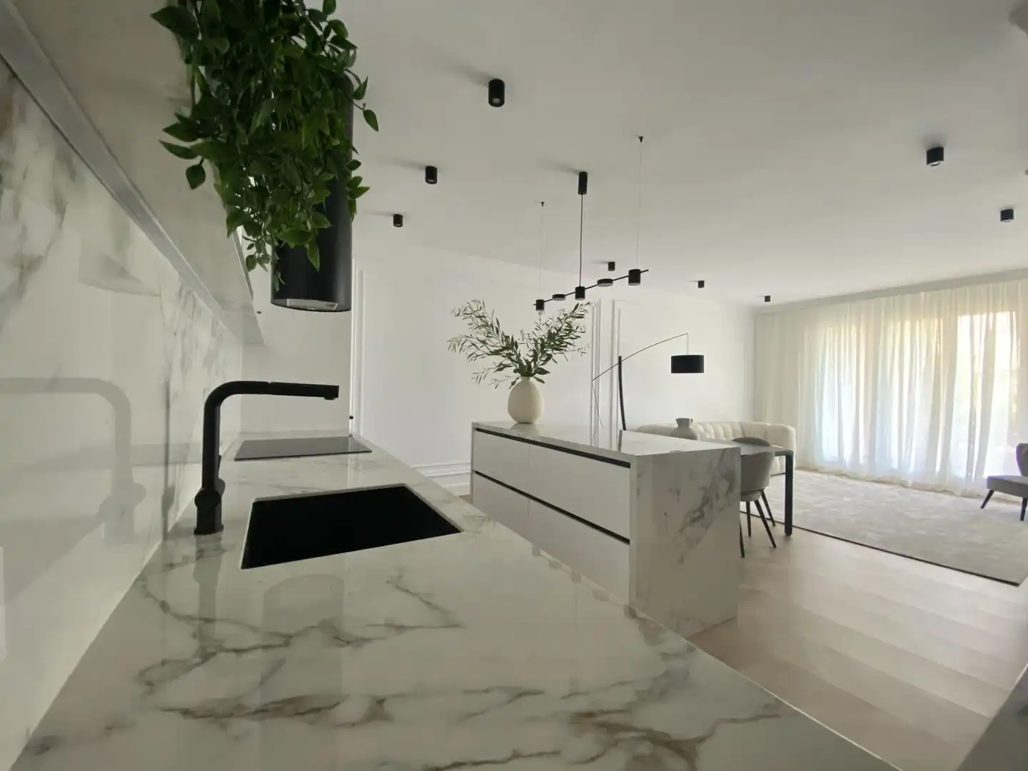 Kitchen of Flat for sale in Estepona  with Air Conditioner, Terrace and Storage room
