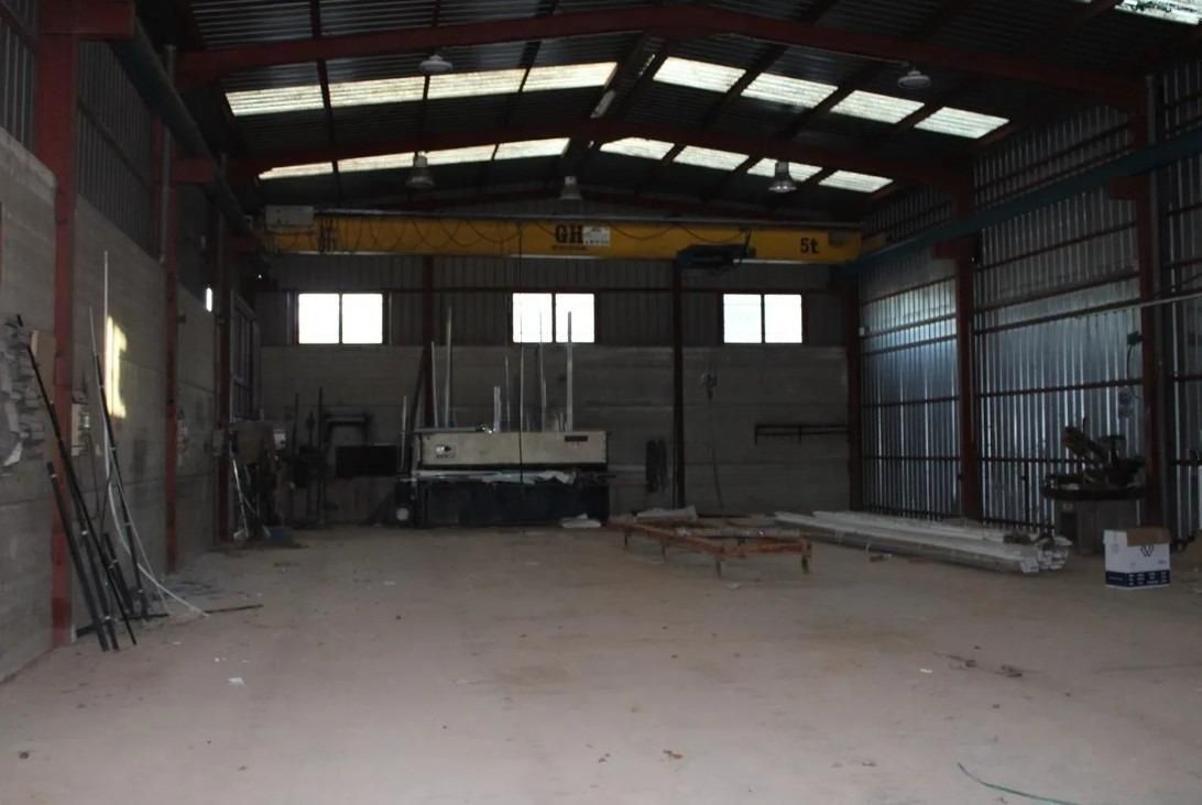 Industrial buildings to rent in Chiva