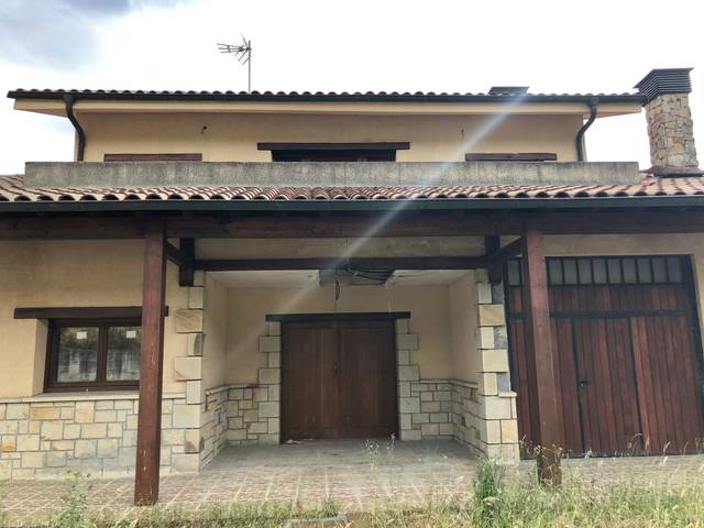 Casa-chalet en Venta en C/ Mendraka en Elorrio
