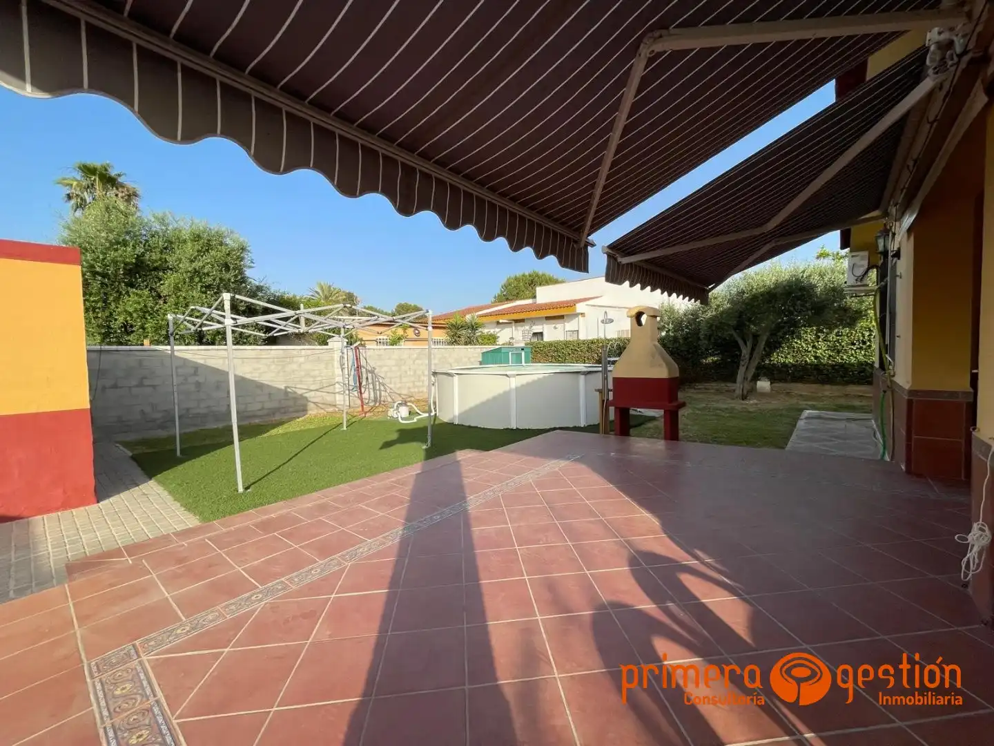 Chalet con piscina en venta en Carmona, imagen 8
