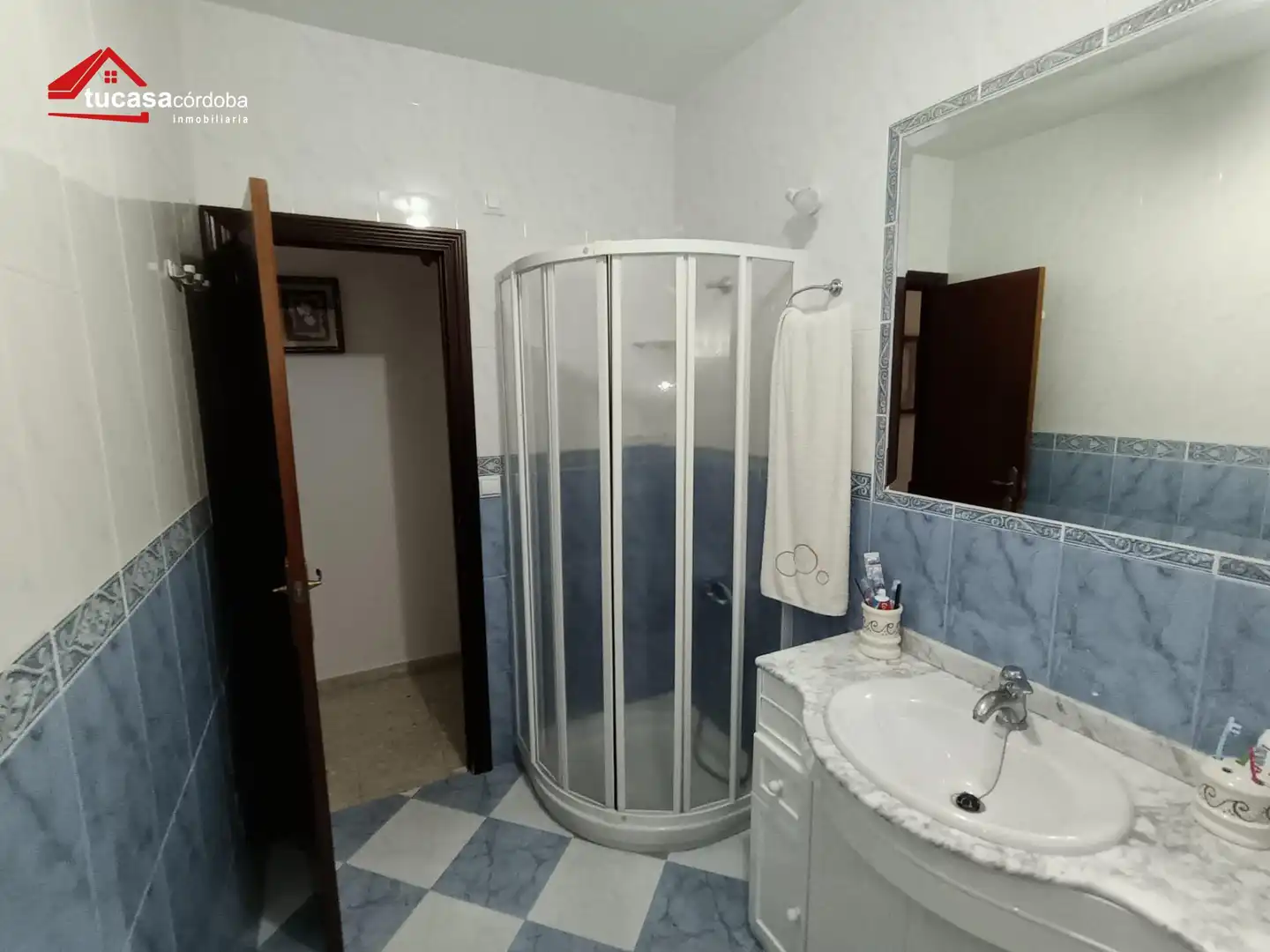 Baño de Casa o chalet en venta en Guadalcázar con Aire acondicionado, Terraza y Trastero