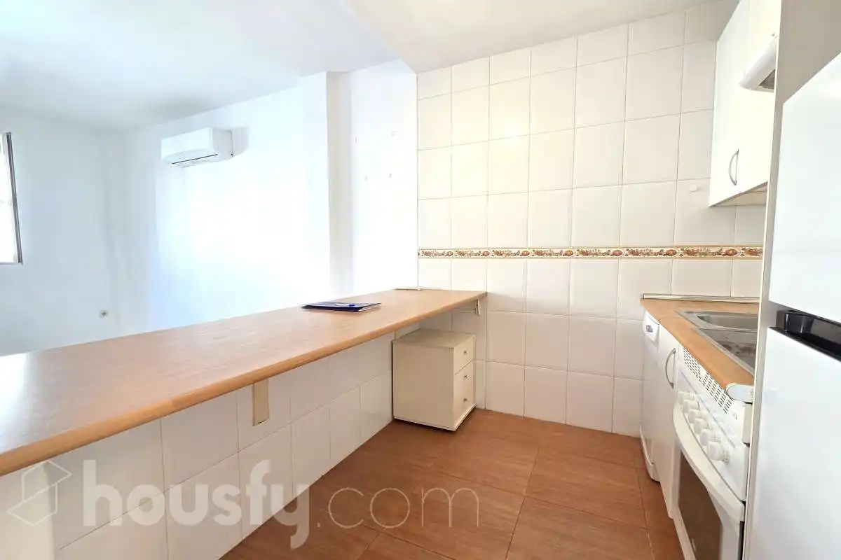 Cocina de Piso de alquiler en Madrid con Aire acondicionado, Calefacción y Trastero