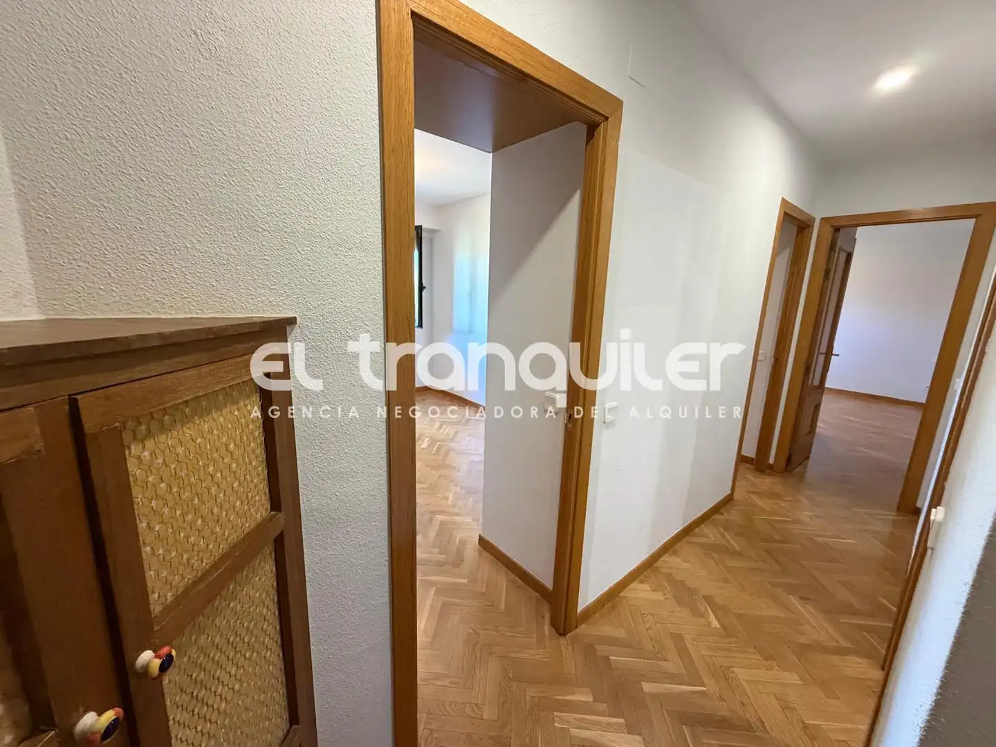 Flat for rent in Madrid  with Parquet flooring, Terrace and Swimming Pool
