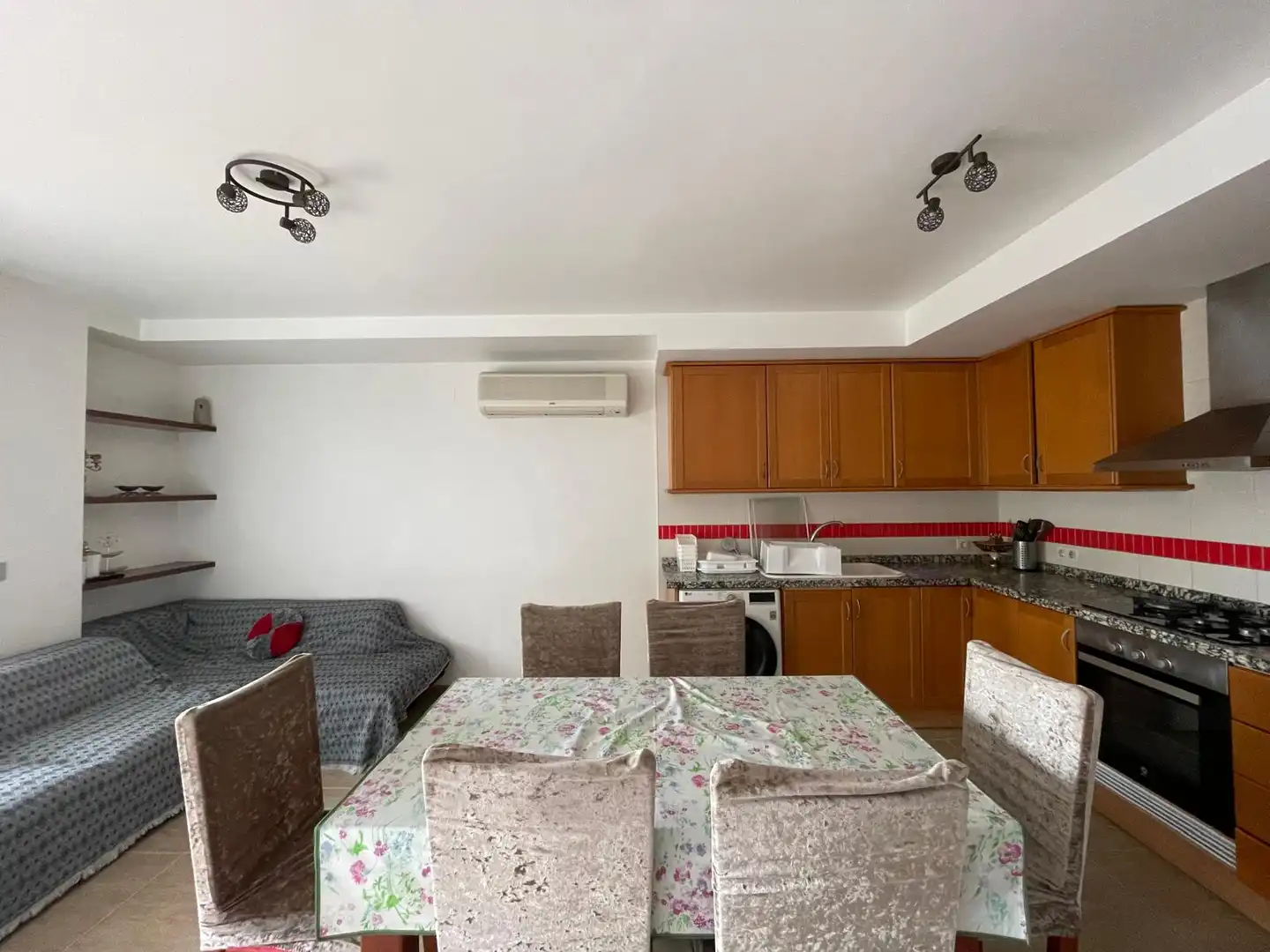 Cuina de Apartament en venda en Moncofa amb Aire condicionat, Terrassa i Moblat